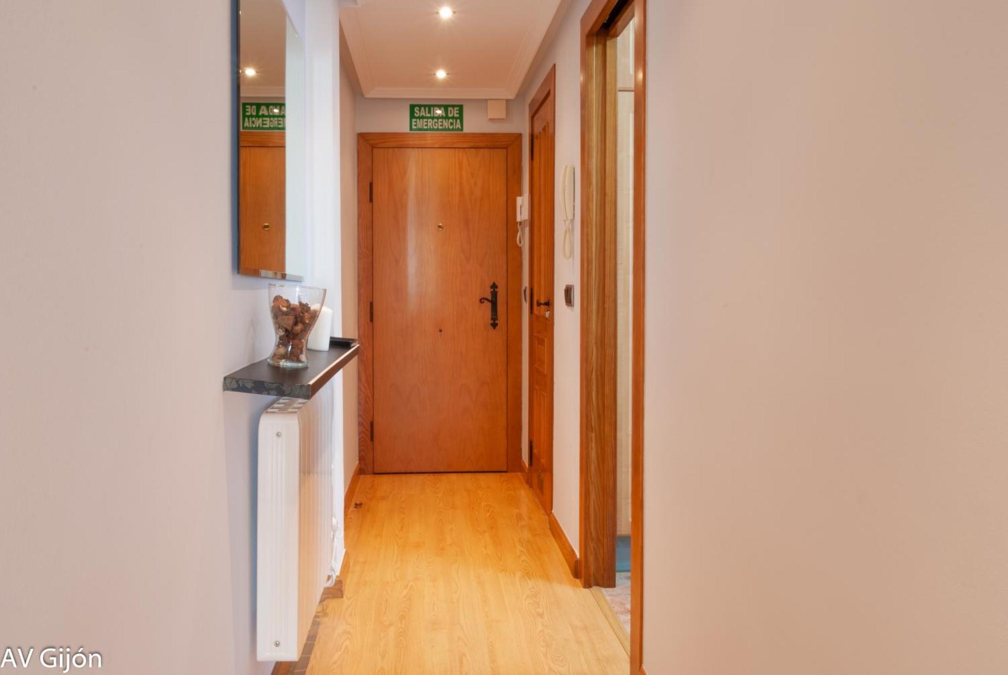 Av Premio Real 16 Apartamento Gijón Exterior foto