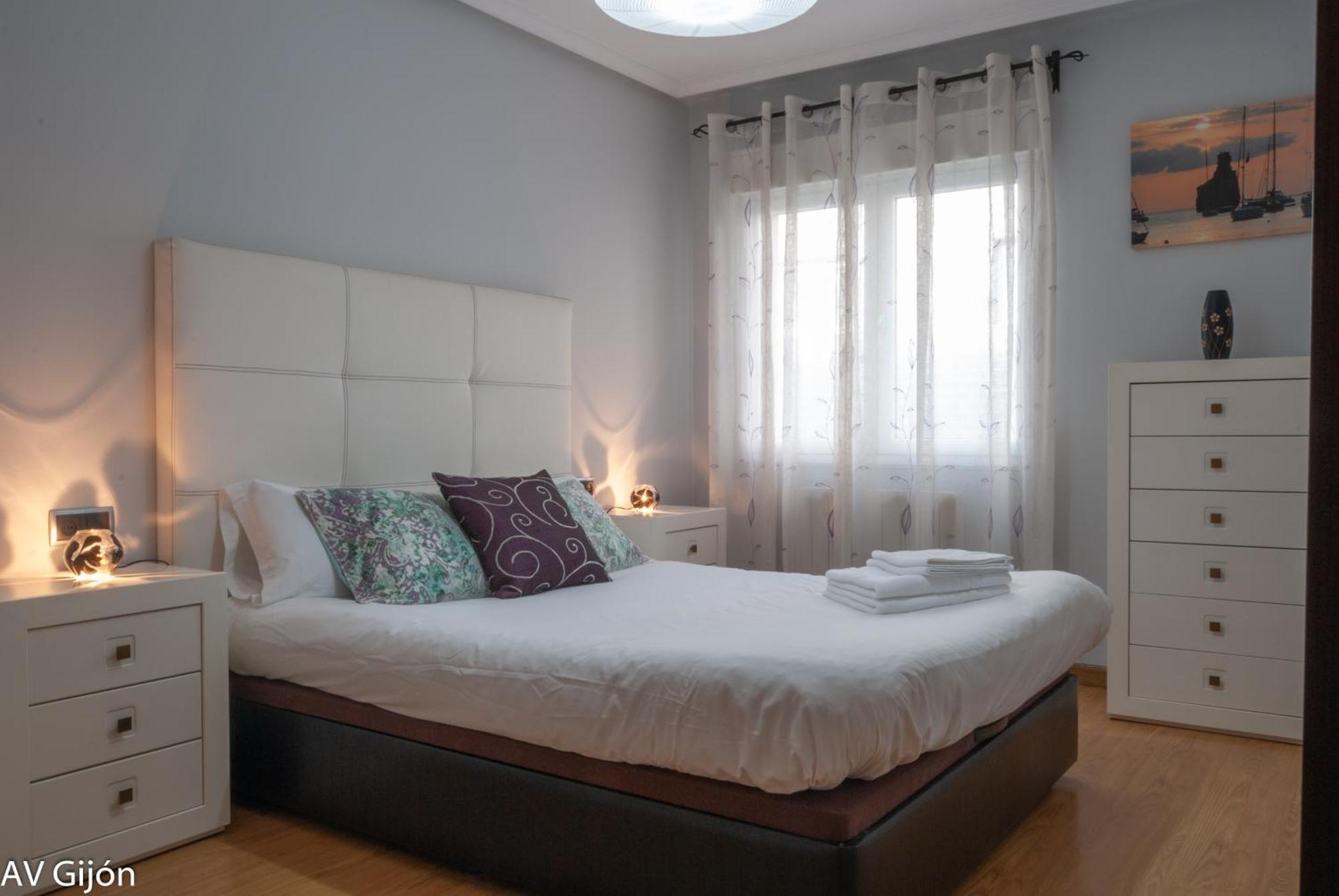 Av Premio Real 16 Apartamento Gijón Exterior foto