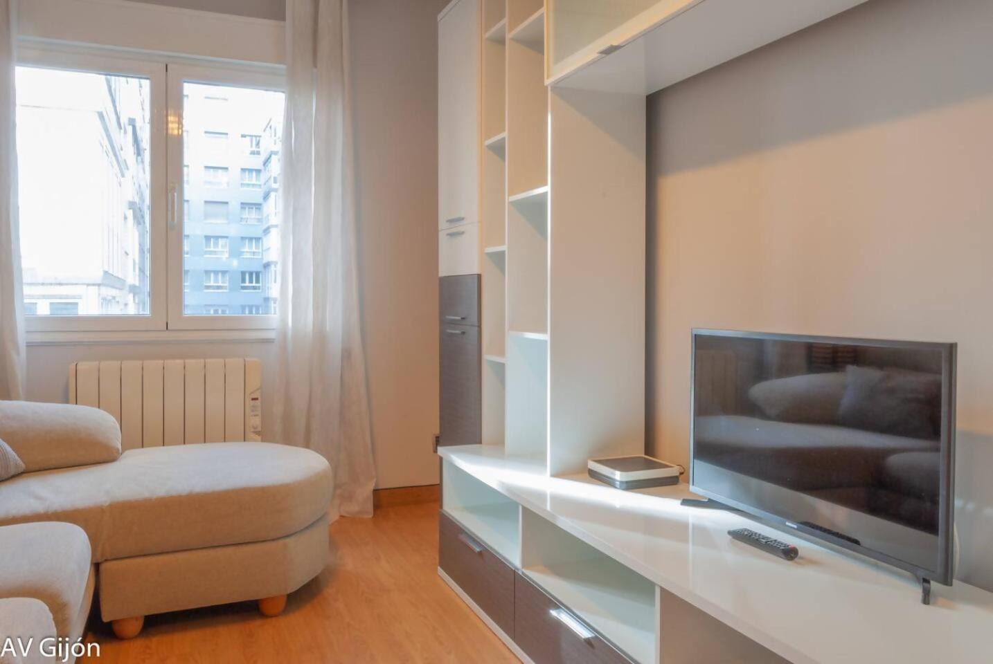 Av Premio Real 16 Apartamento Gijón Exterior foto